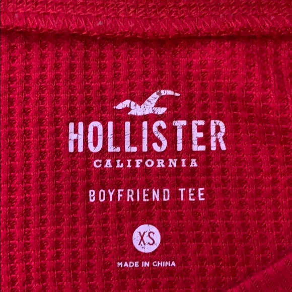 Red white and blue hollister long sleeved shirt. - Picture 3 of 3